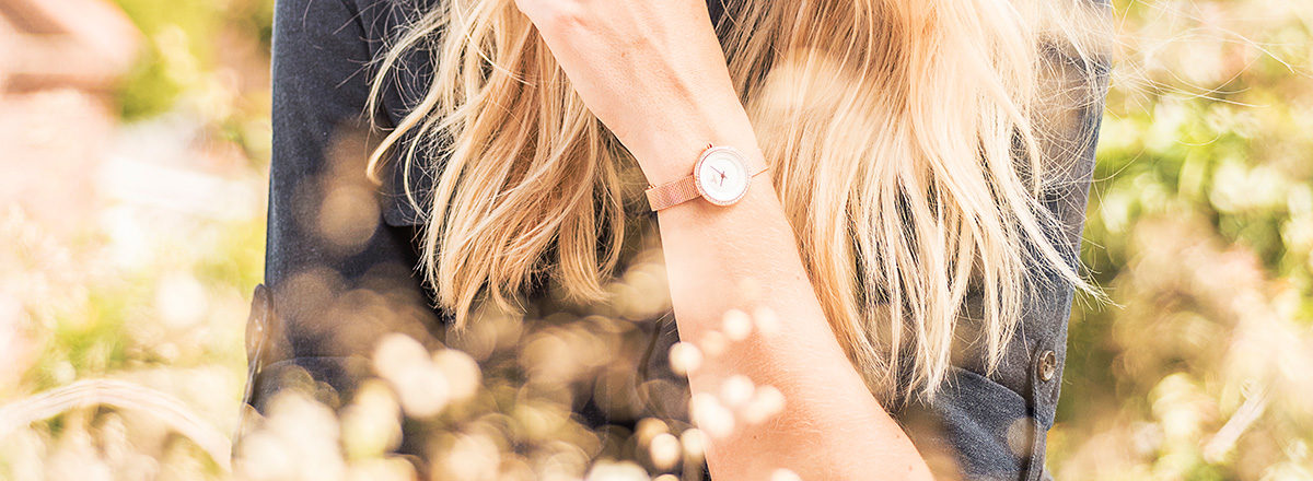 Najmodniejsze zegarki damskie na sezon wiosna/lato 2020 – to się teraz nosi!
